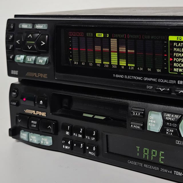 Alpine TDM-7534/ERE-G145 car audio