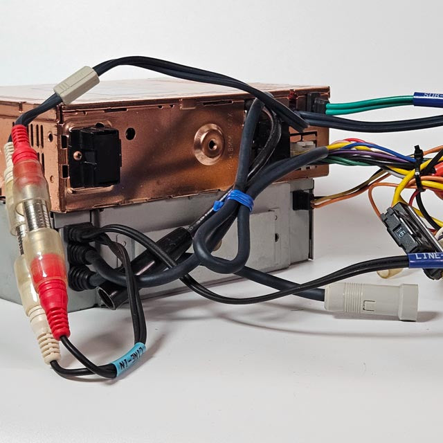 Alpine CDA 7949/ MDA 5050 car audio
