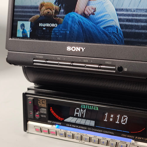 Aiwa CDC-MA01 / Sony W7000 car audio