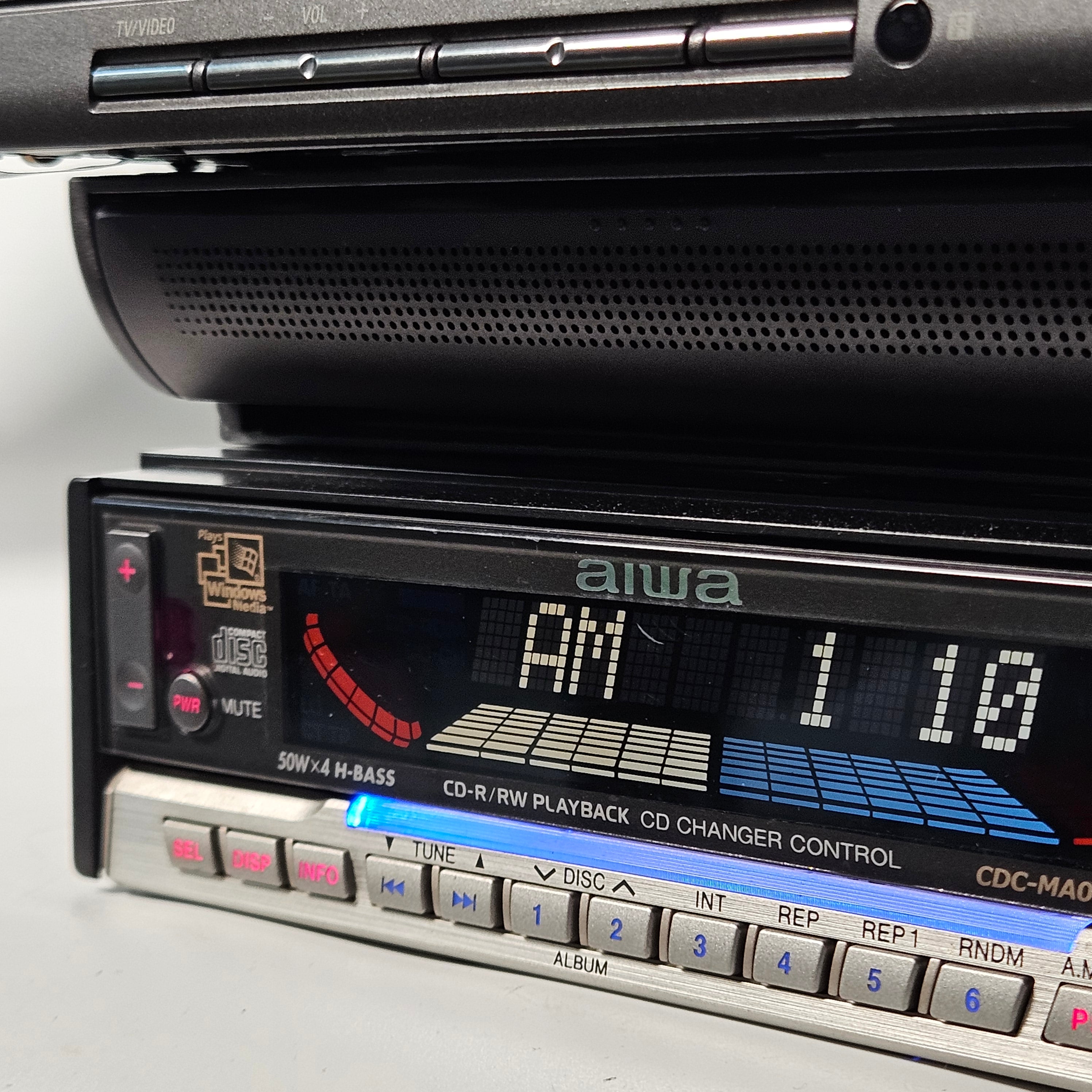 Aiwa CDC-MA01 / Sony W7000 car audio
