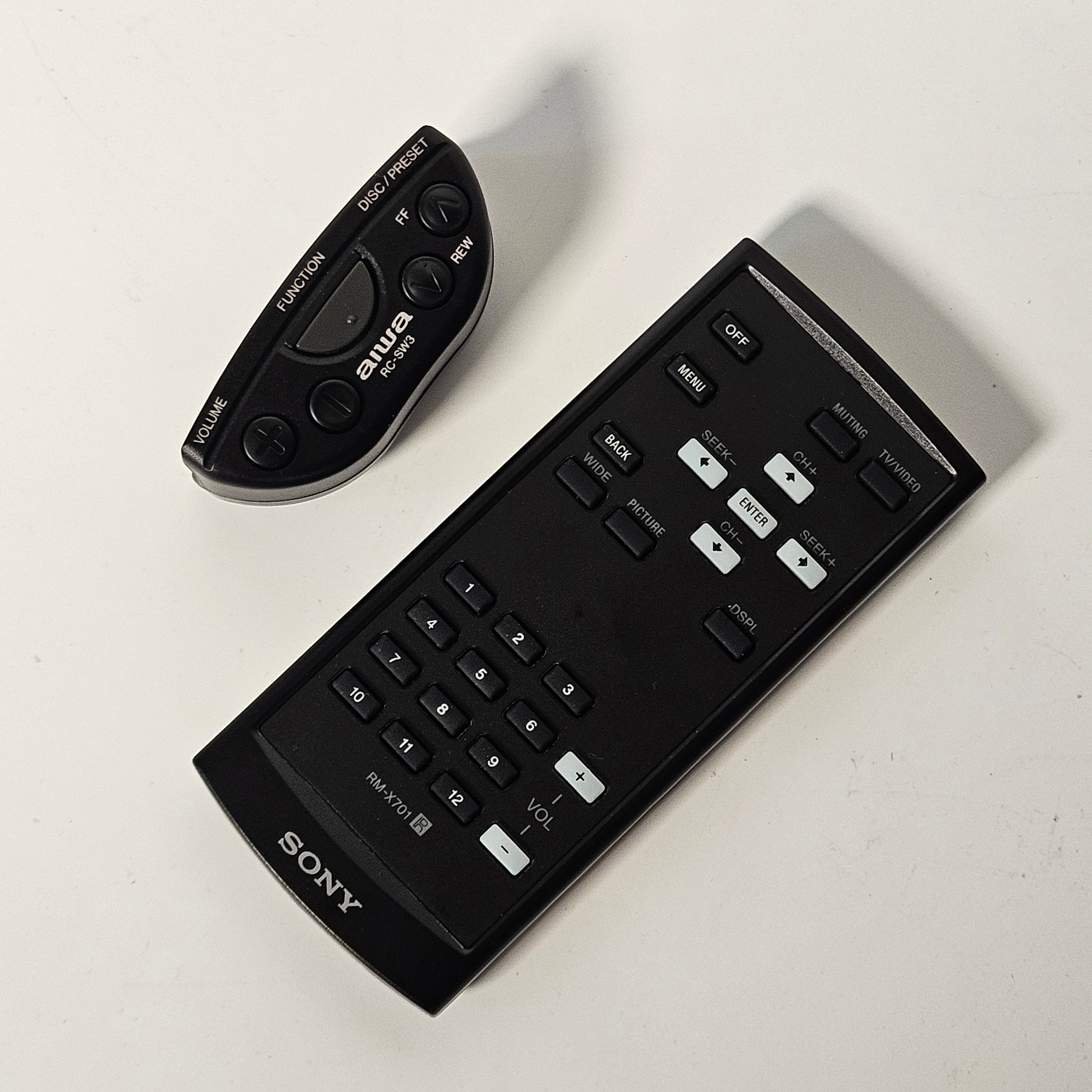 Aiwa CDC-MA01 / Sony W7000 car audio