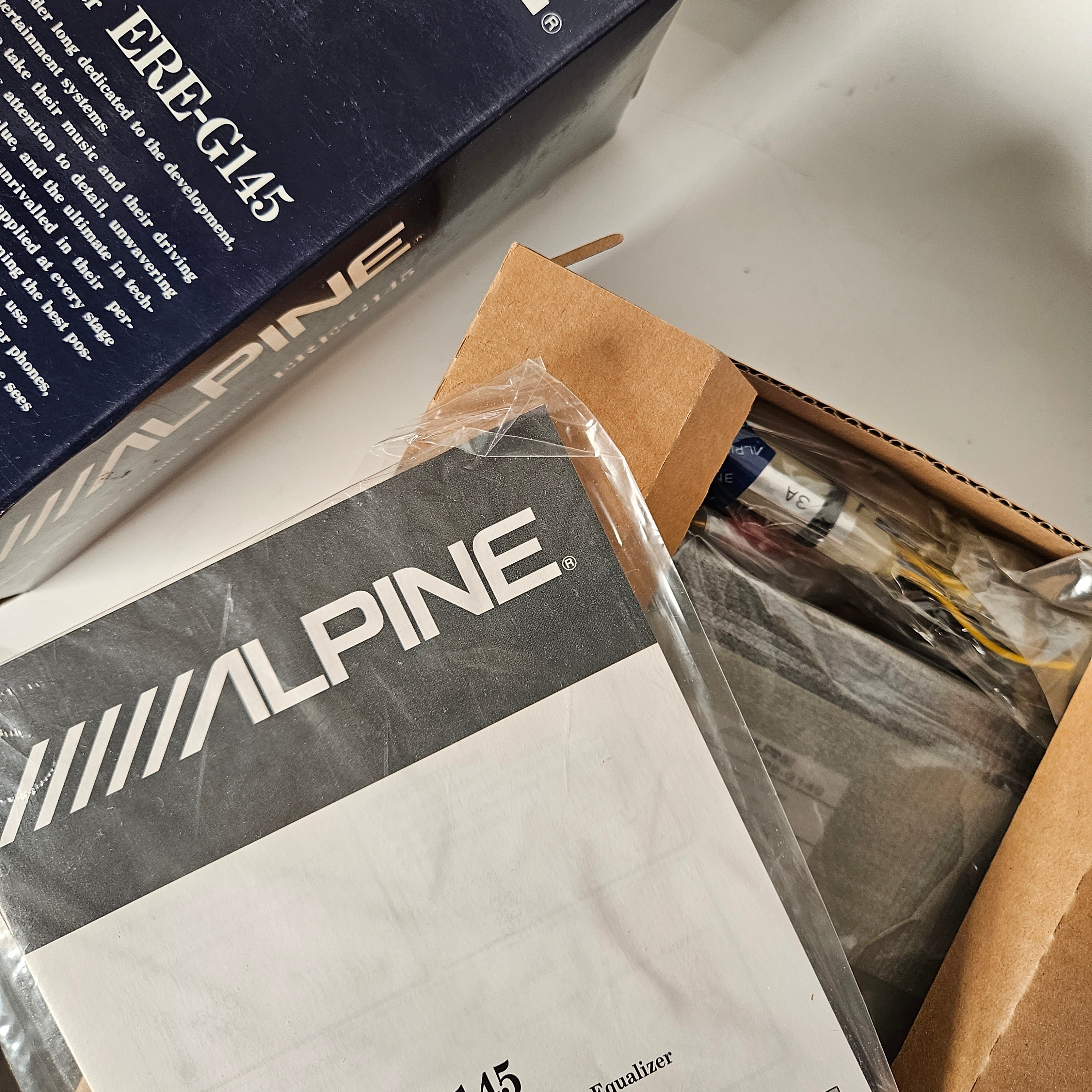 Alpine ere-g145 BRAND NEW