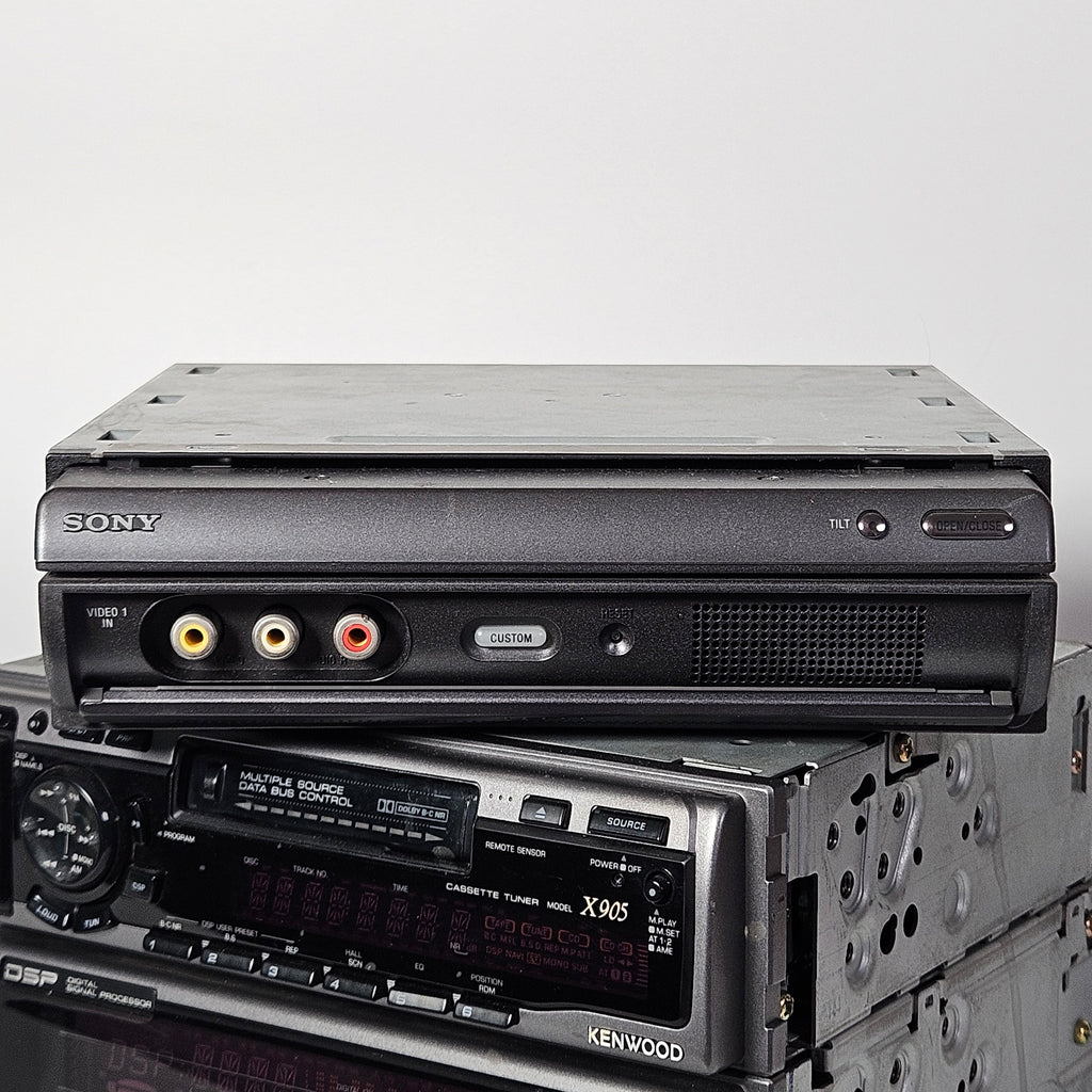 Sony W7000