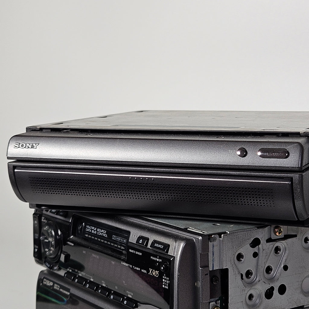 Sony W7000