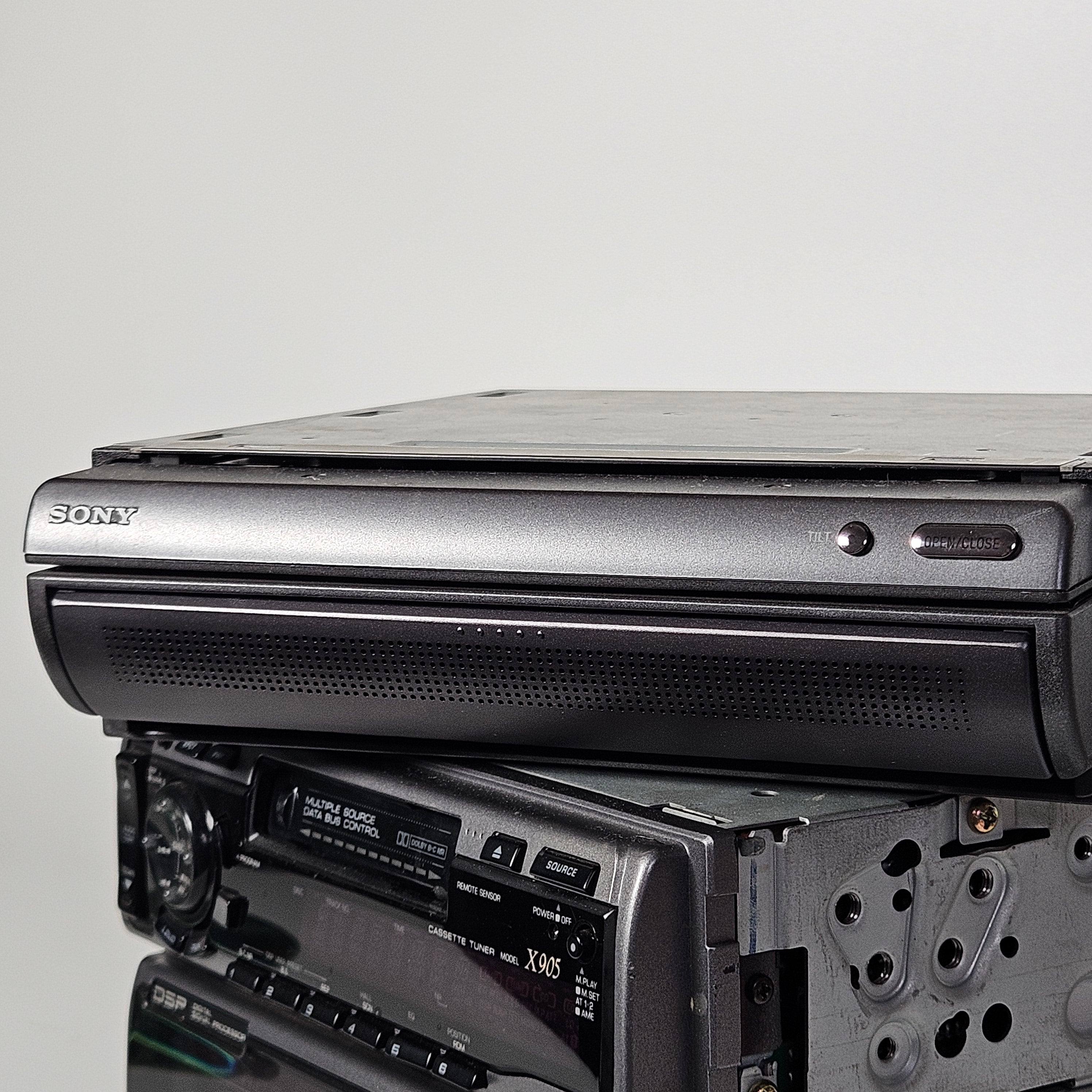 Sony W7000