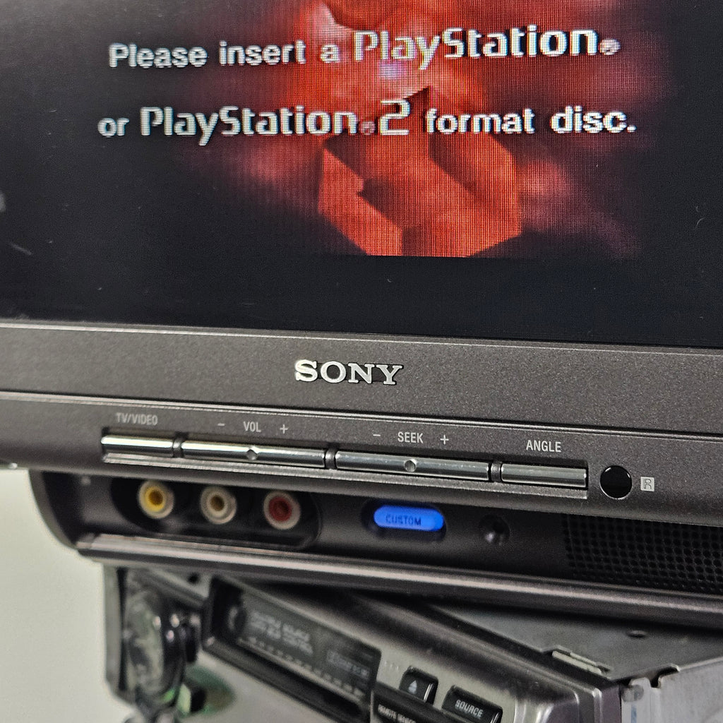 Sony W7000