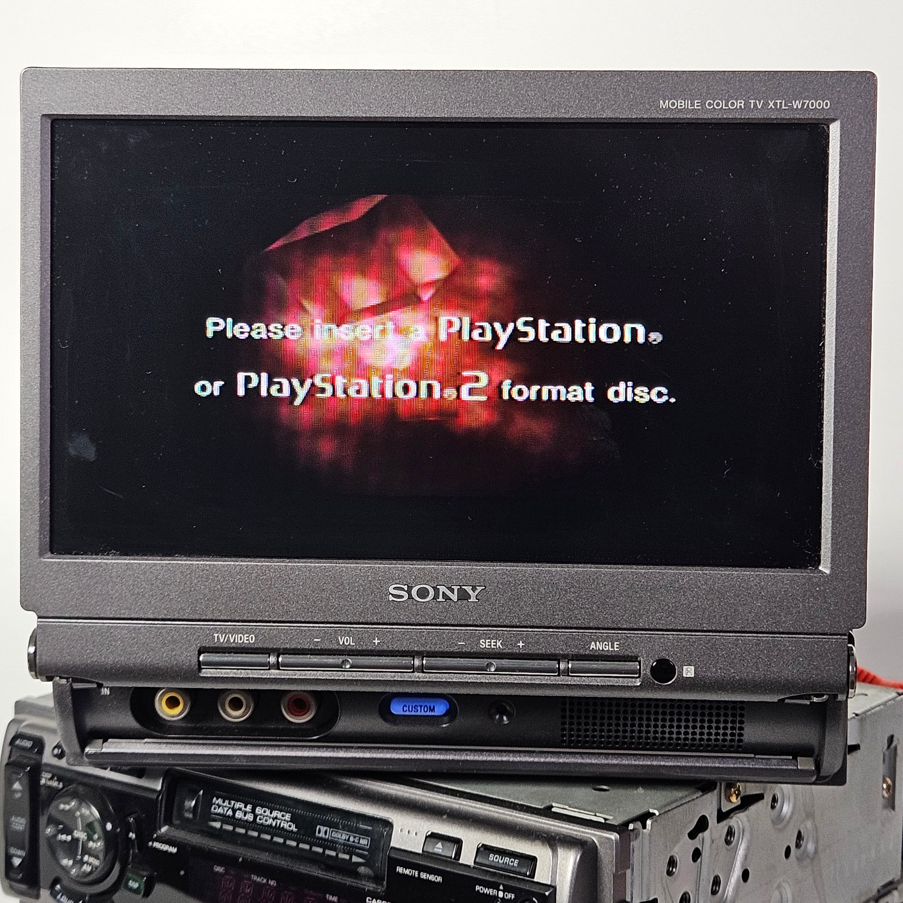 Sony W7000