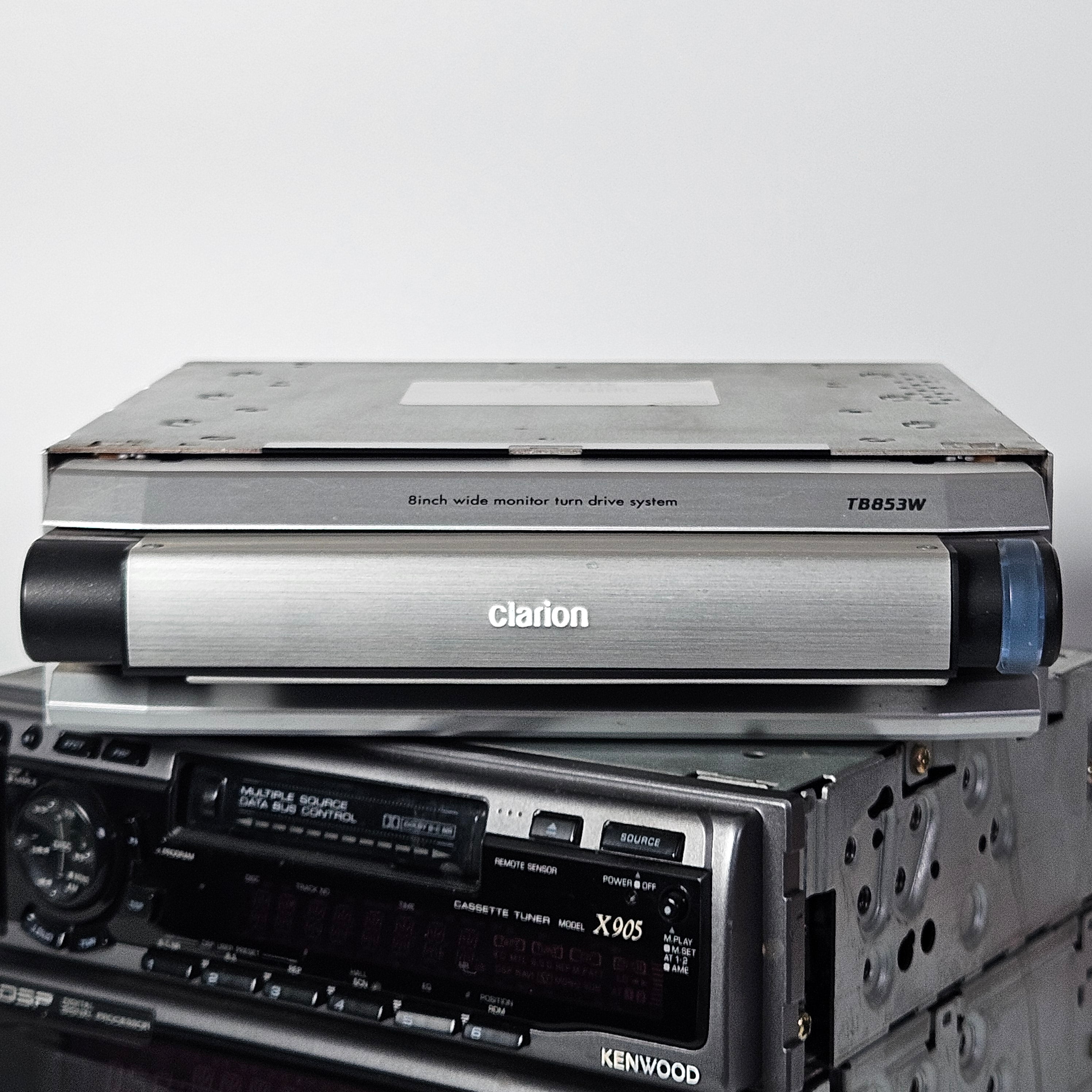 Clarion TB853W