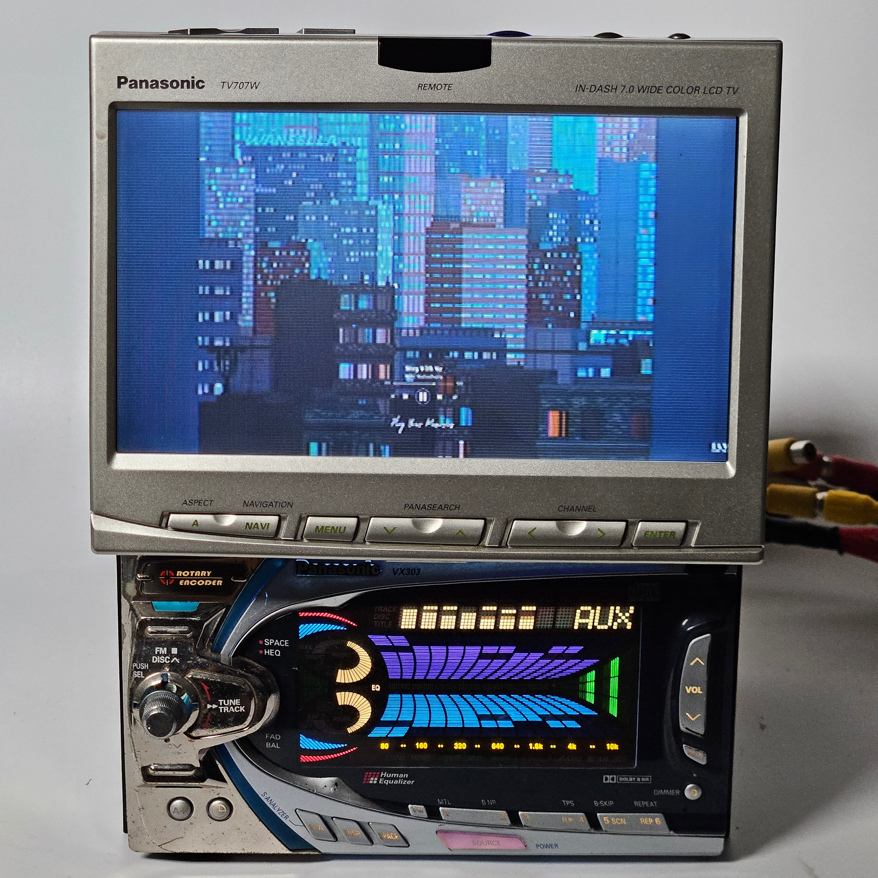 Panasonic VX-303, TV-707W