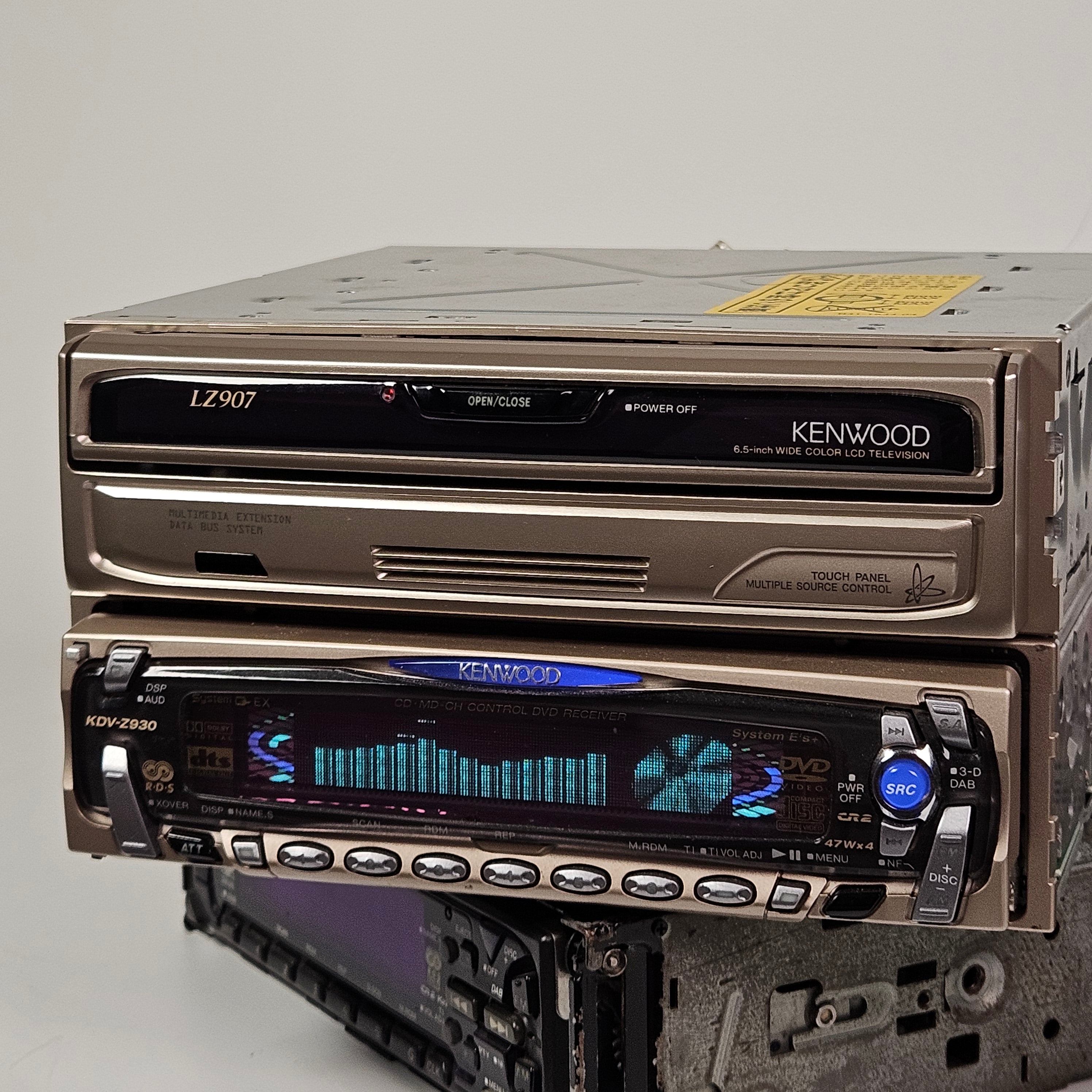 Kenwood LZ907, KDV-Z930