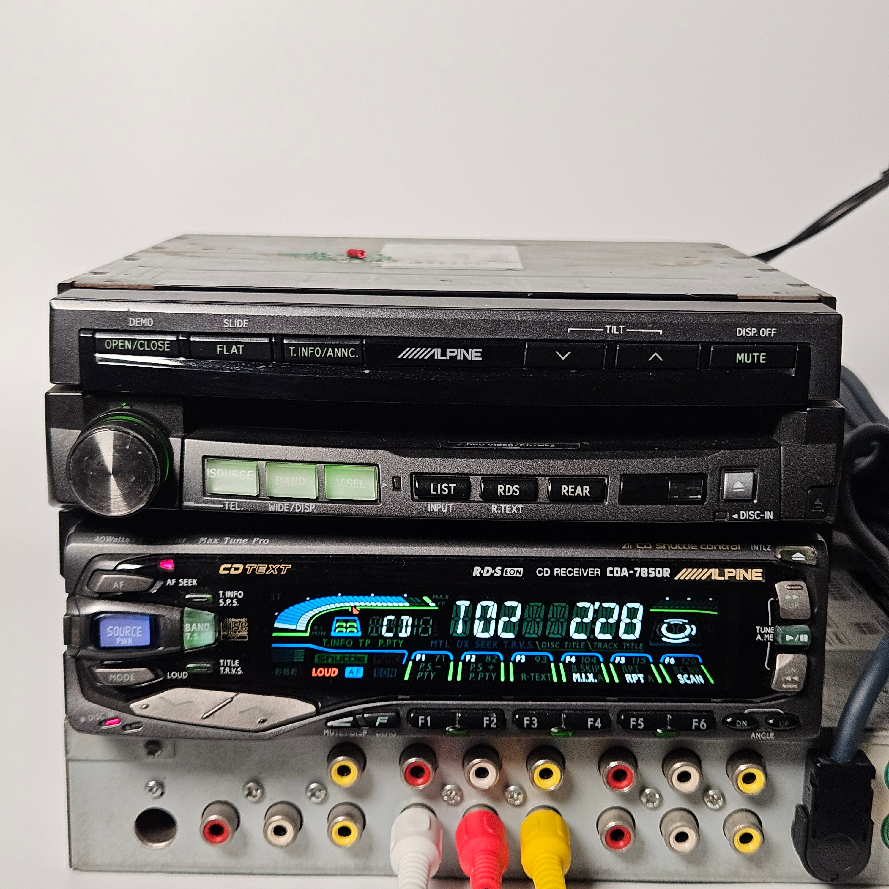 Alpine CDA-7850R/ IVA-D900R