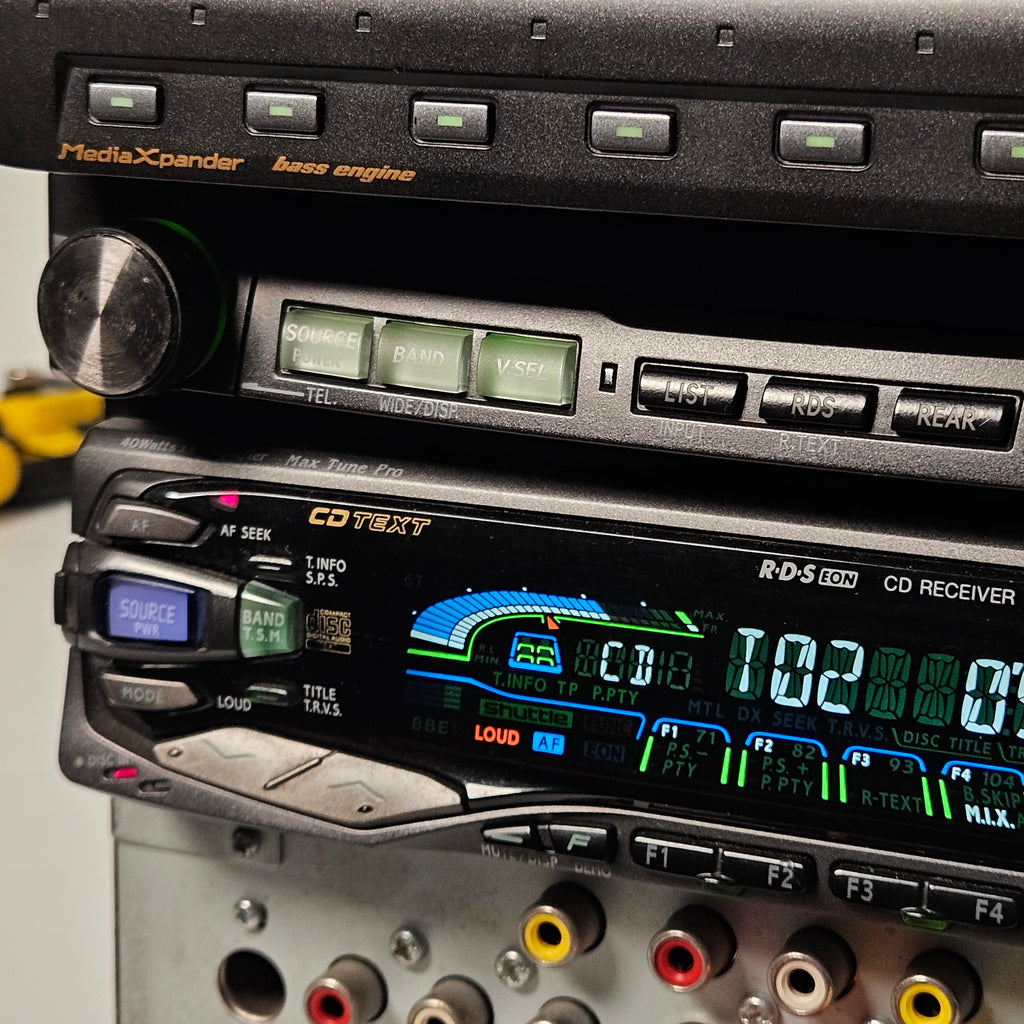 Alpine CDA-7850R/ IVA-D900R