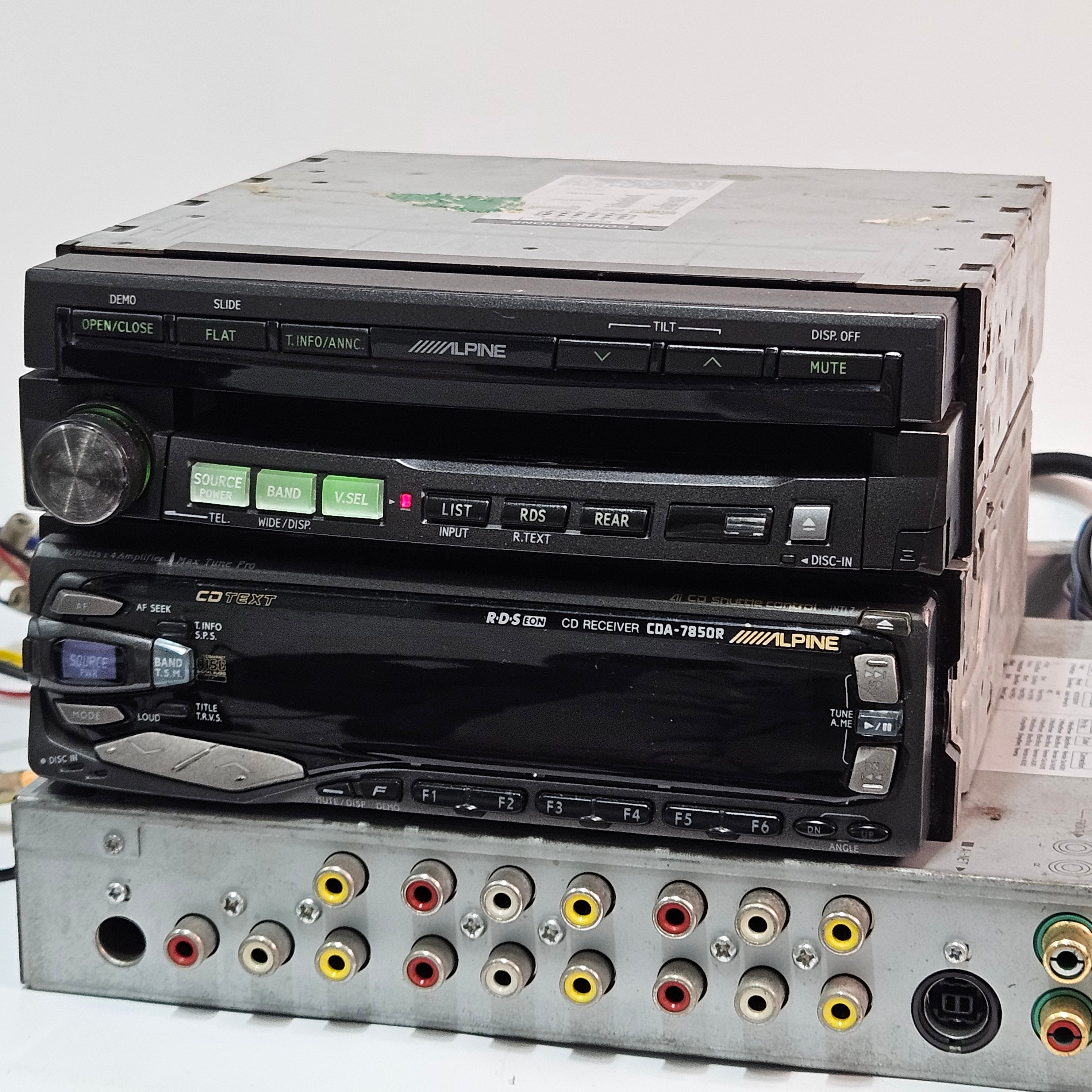 Alpine CDA-7850R/ IVA-D900R