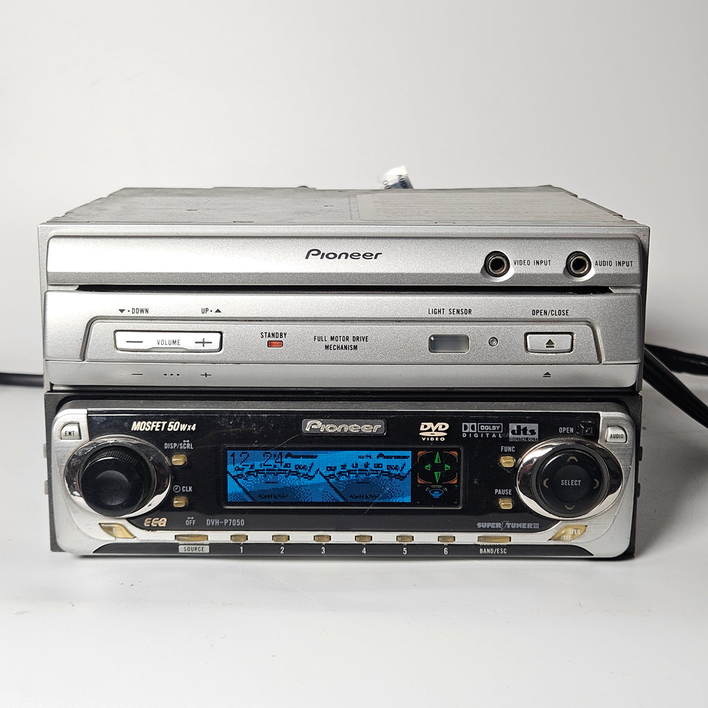 Pioneer DVH-P7050, AVX-P7800W
