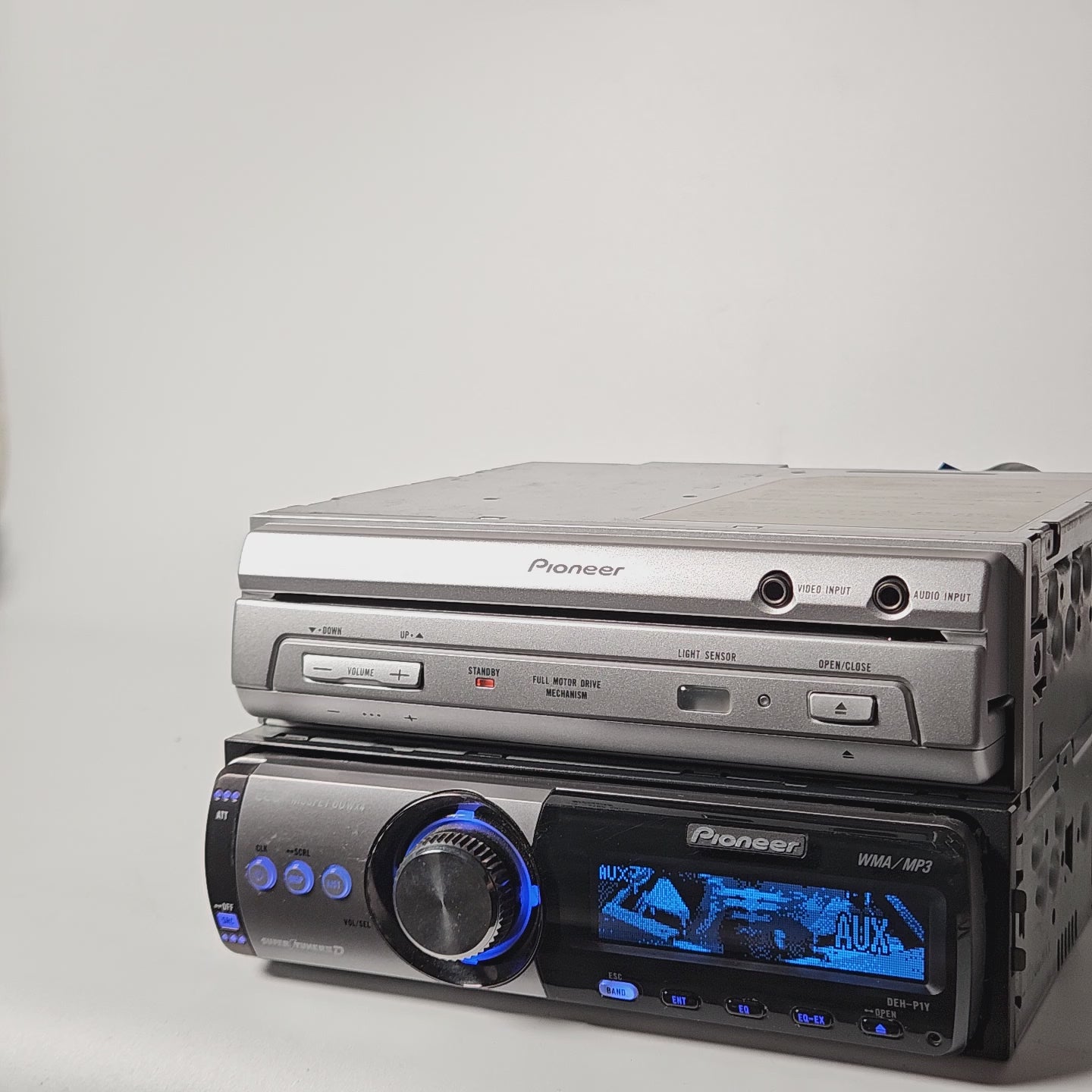 Pioneer DEH-P1Y, AVX-P7800