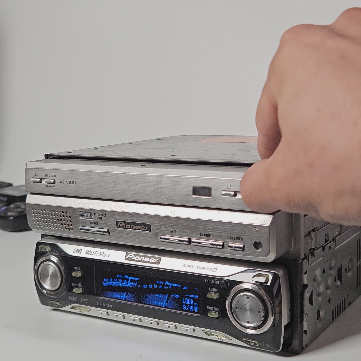 Pioneer AVX-P7650TV/ DEH-P6750MP