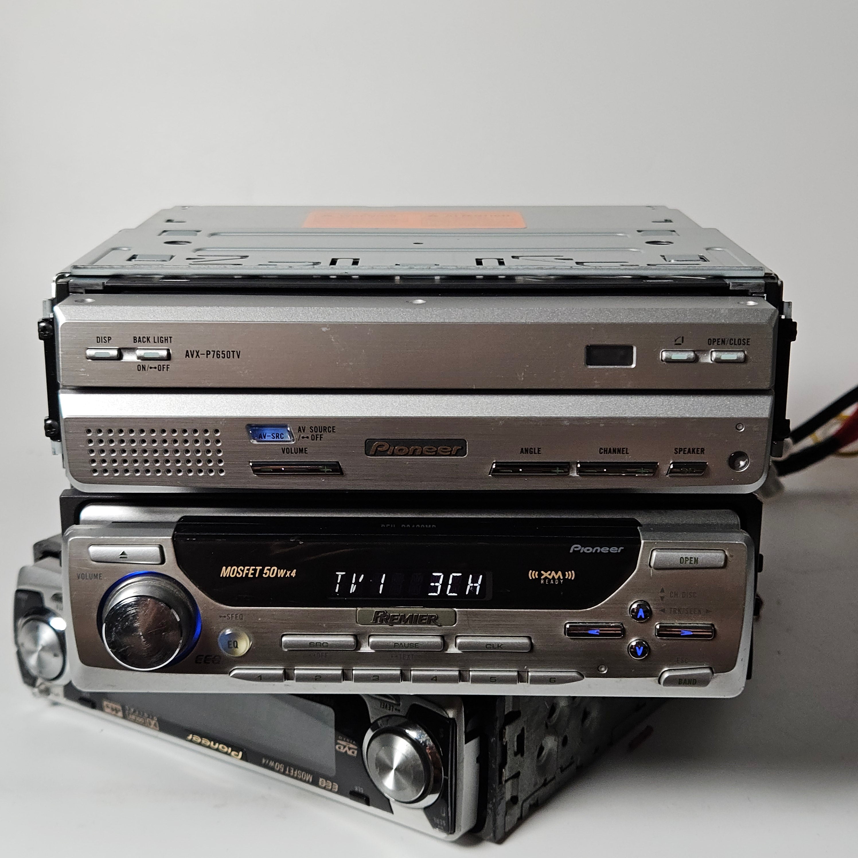 Pioneer DEH-8400mp, AVX-P7650